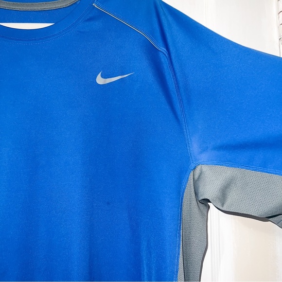 Nike Men’s Dri-FIT Short Sleeve Fitness Top, Royal Blue/Gray | L - Picture 3 of 10